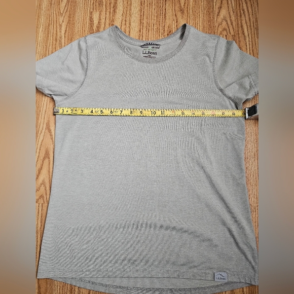 L.L. Bean Women’s Insect Shield T-Shirt Size S Green, Short Sleeve, Excellent - Picture 6 of 7